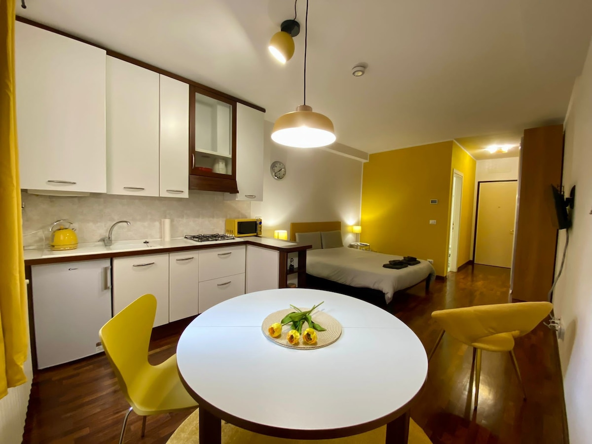 City Central Yellow Suite