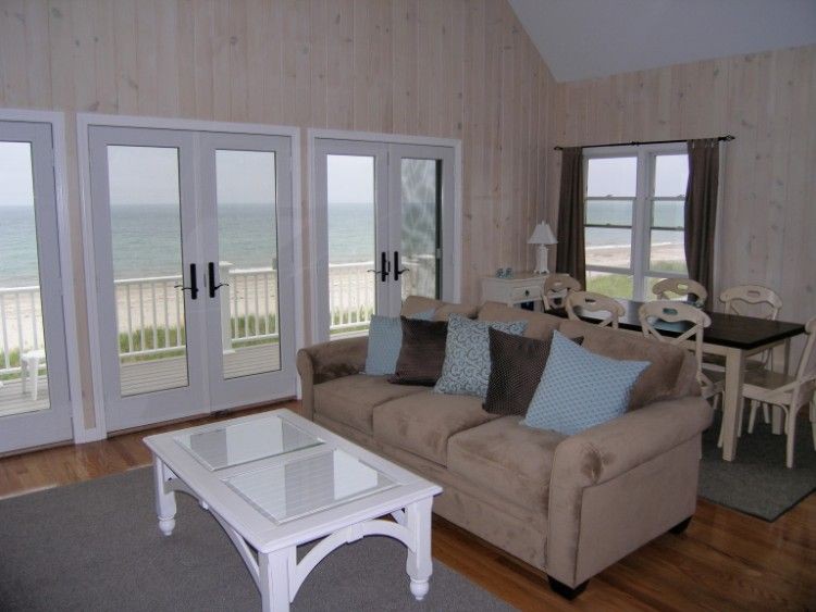 99B N Shore -Waterfront cottage w/ stunning Views!