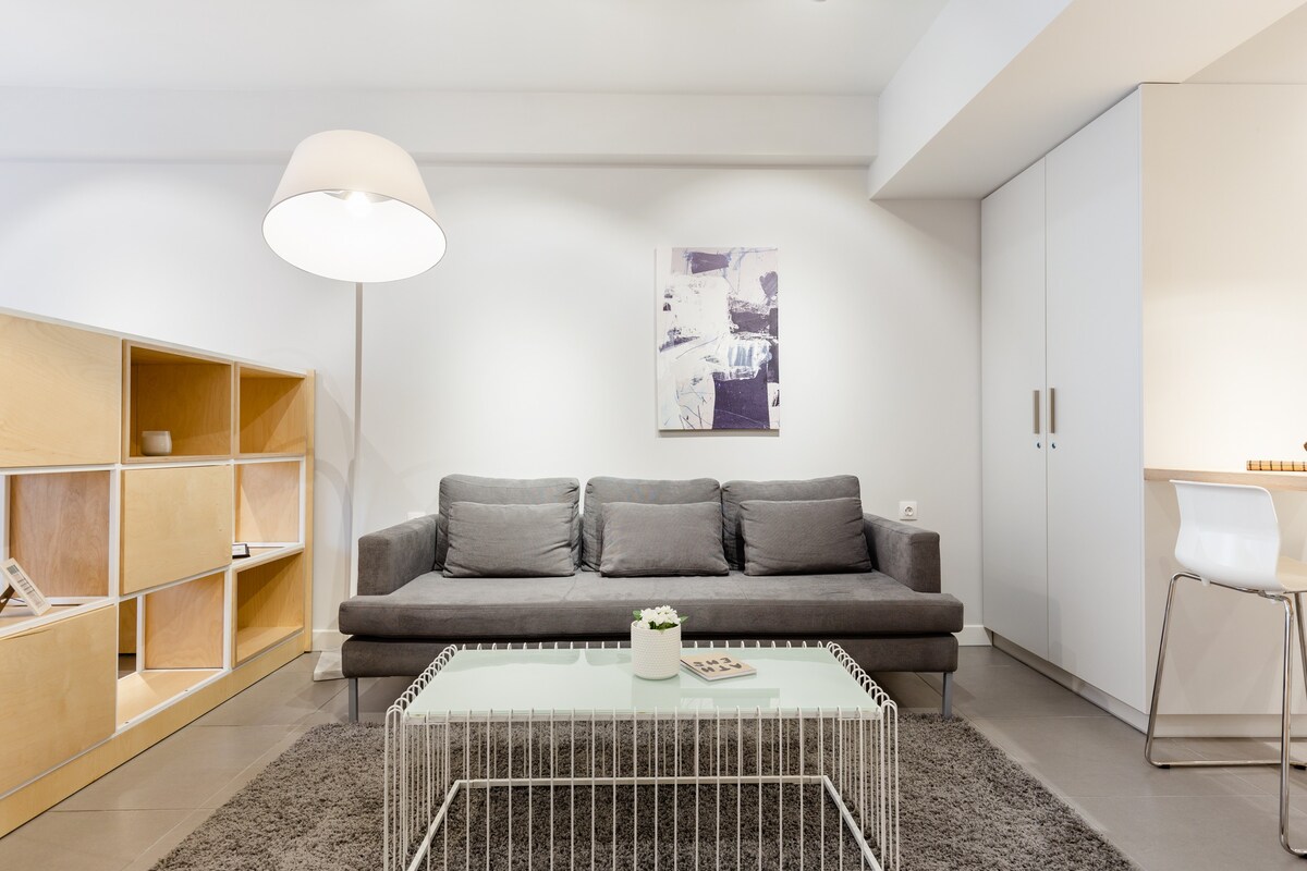 Ermou str.优雅的单卧室公寓-白色