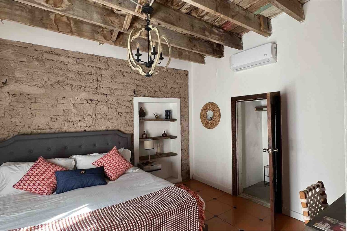Room Catalina at Villa Reyna