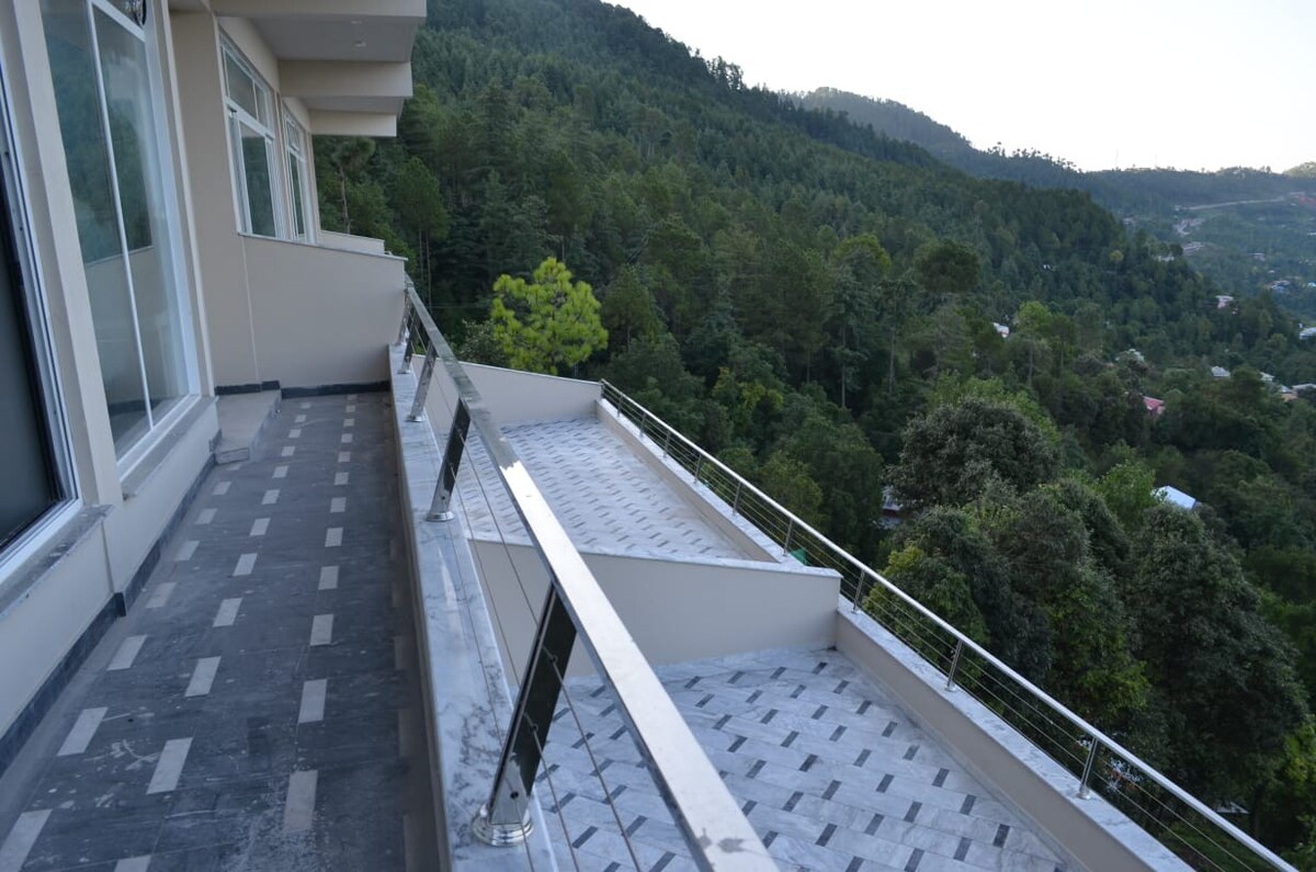 Aloche Apartments Stunning views terrace & furnish