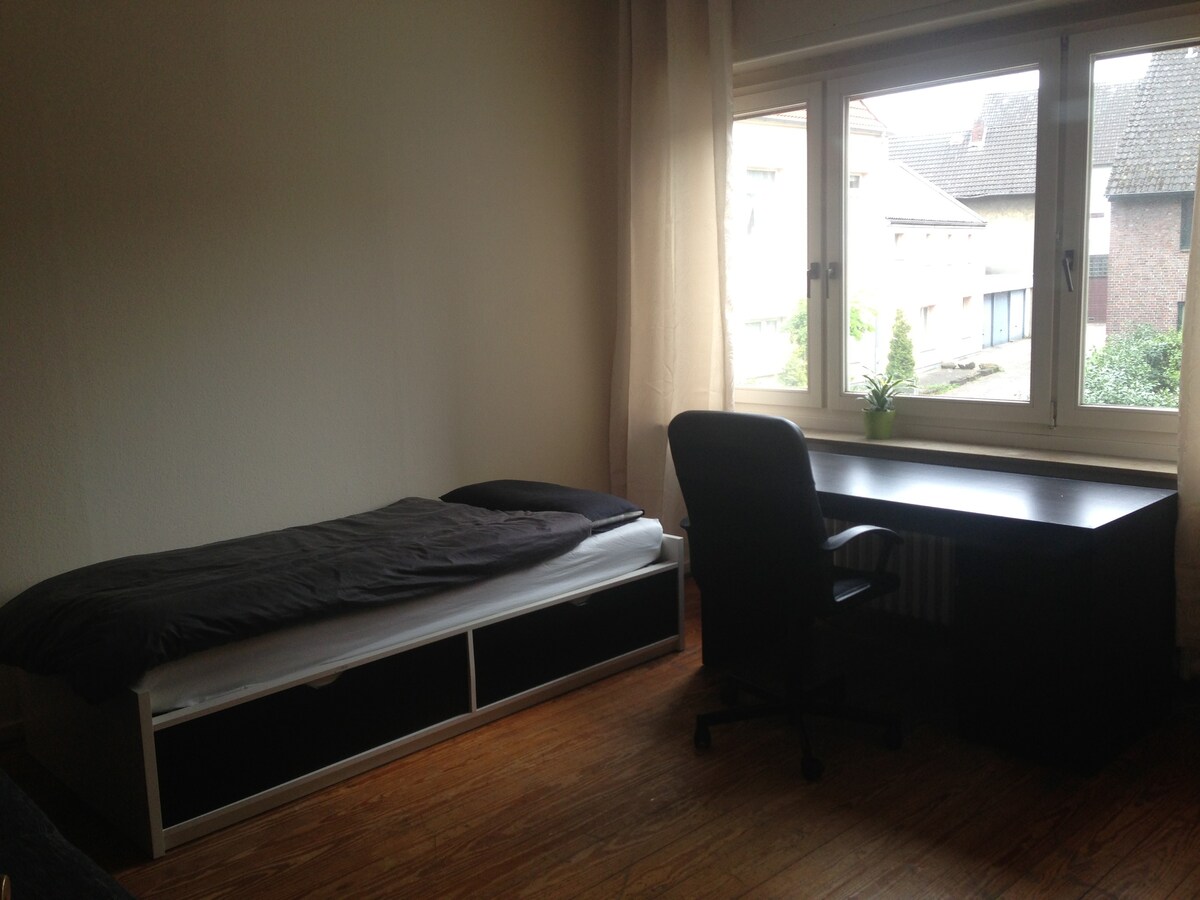 Freundliche Zimmer in Wedeler Villa