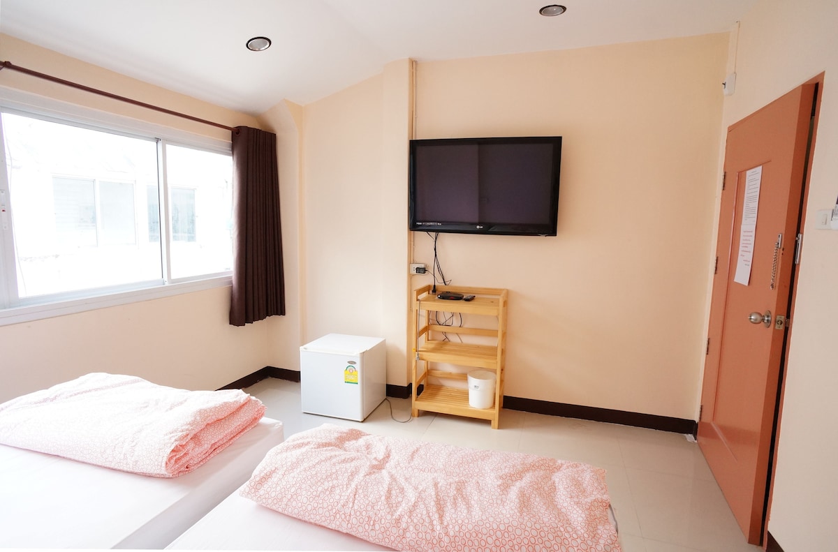Amma 's House Room3, Muangthong, Near Impact &廊曼国际机场