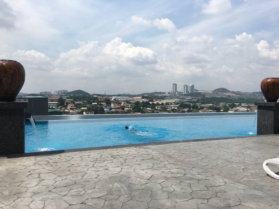 infinity pool & sweet home @ balakong