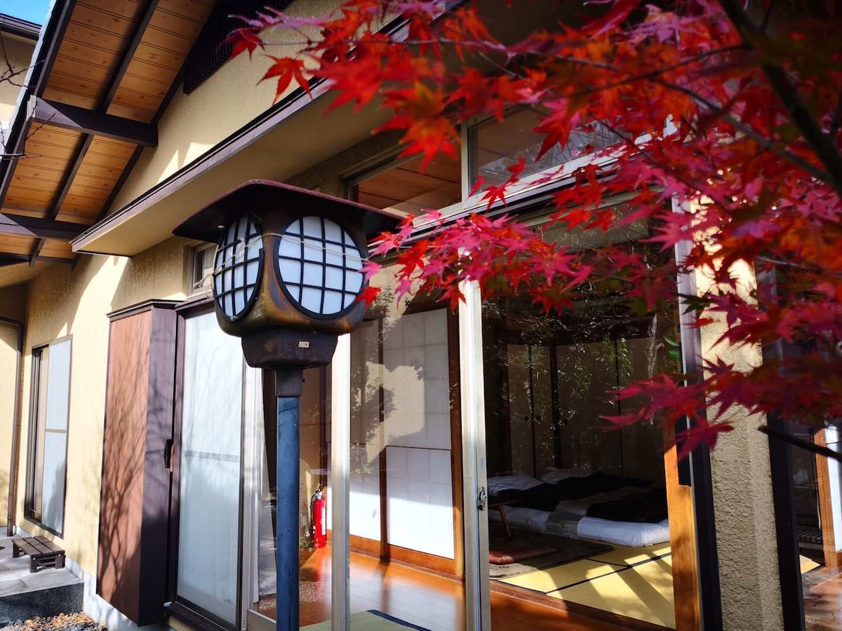 明梅家(8名)   龙安寺 金阁寺 仁和寺 岚电宇多野 樱花隧道　　