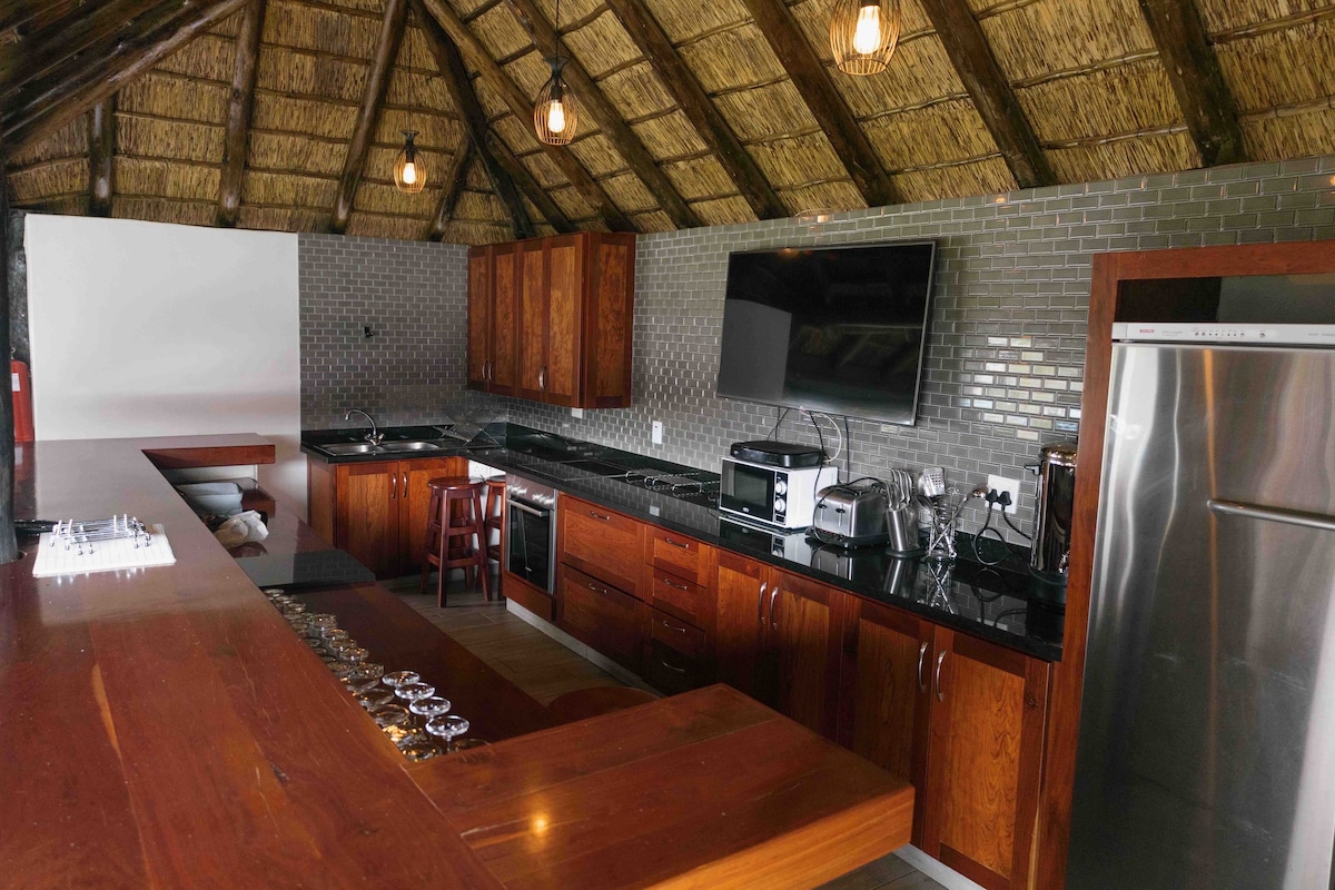 ★ Perfect safari getaway in Dinokeng Game Reserve