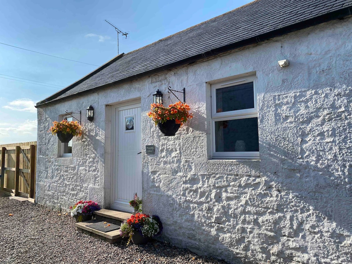 Charming cottage in rural Dumfriesshire, Scotland