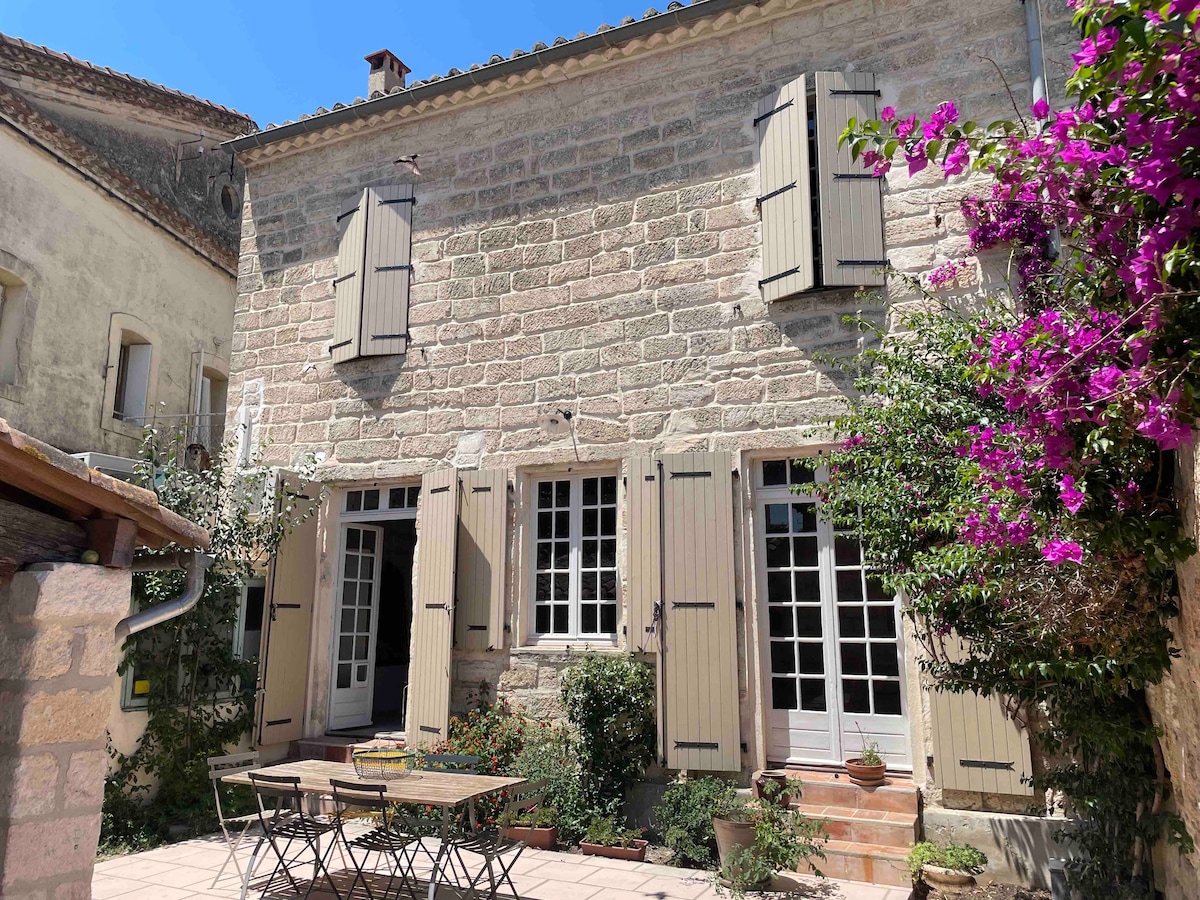 Maison de maitre proche plage à Aigues-Mortes