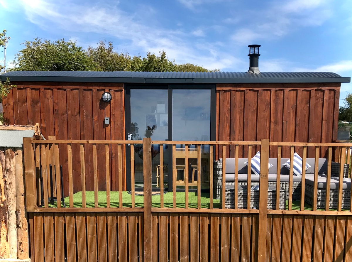 Aberaeron Shepherd 's Hut