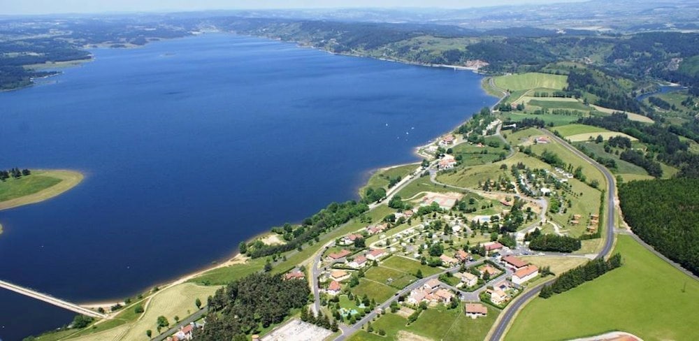 GITES DU LAC DE NAUSSAC Myrtille