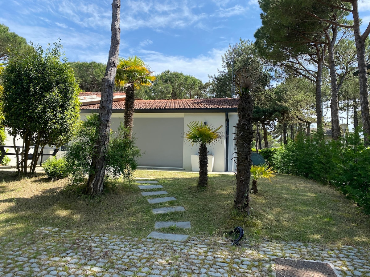 Splendida Villa a Lignano Sabbiadoro, Pineta