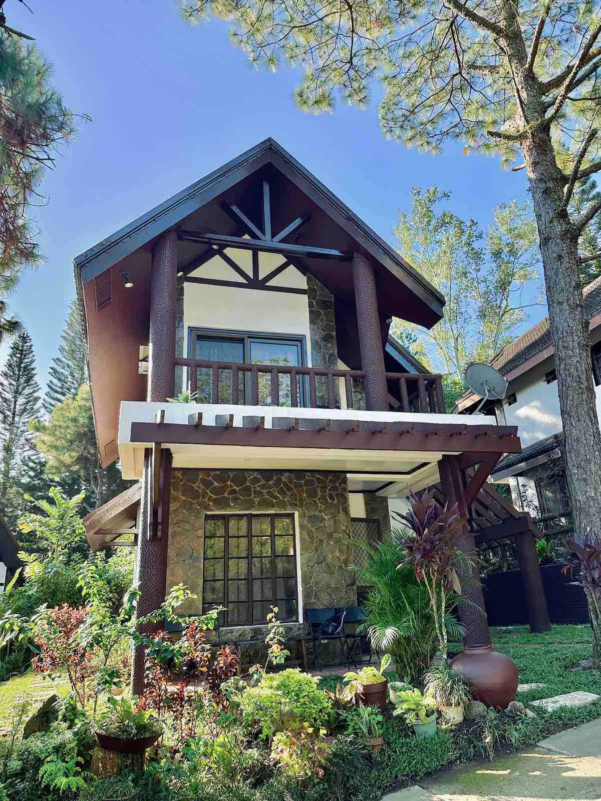 La Famille Guesthouses At Canyon Woods Tagaytay