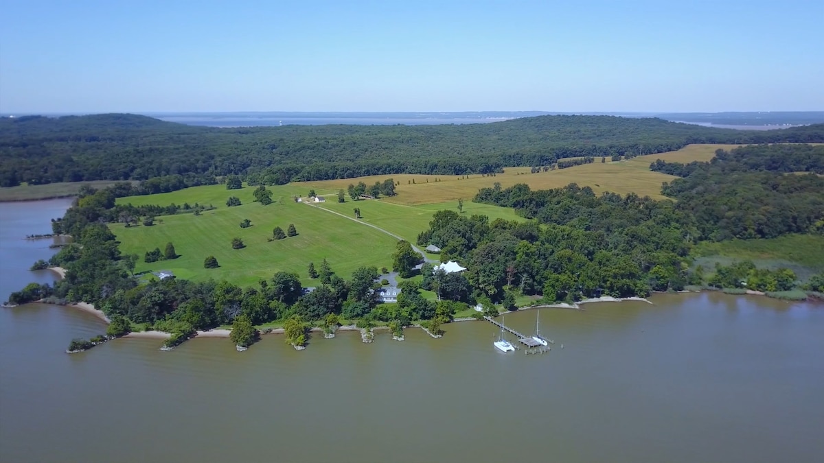 432-Acre Waterfront Retreat at Eagle Point