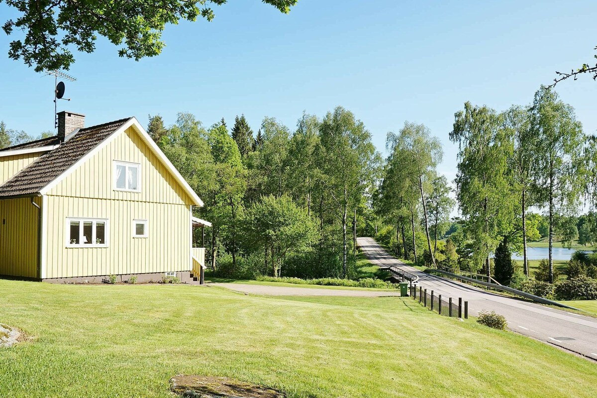 6 person holiday home in ullared