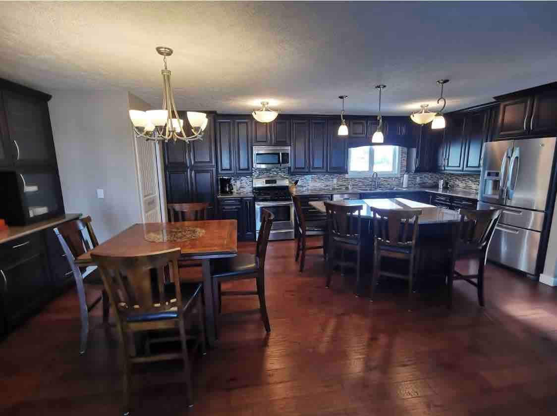 Cardston Hilltop House, fully renovated 4 bedroom