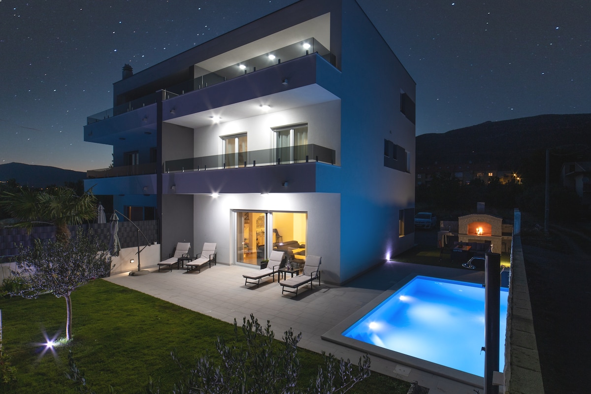 Lavish villa with a private, heated pool