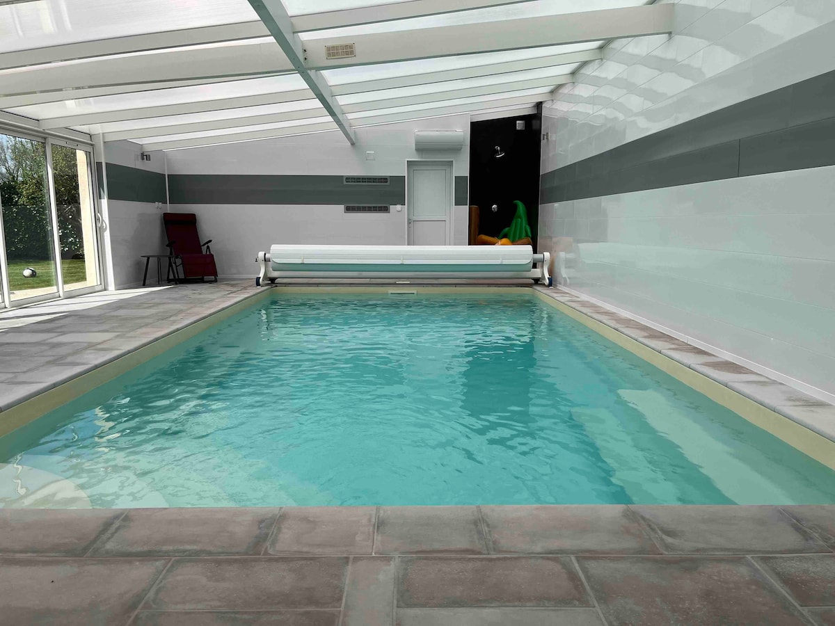 Villa 12 personnes avec piscine et SPA intérieur