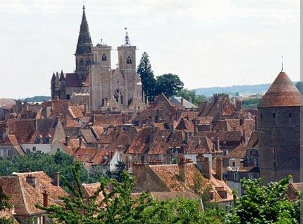 House in the heart of Semur en Auxois