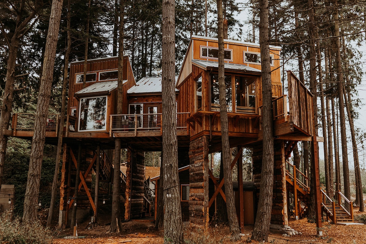 Treehouse on the Water -Eagles Nest-20英尺高