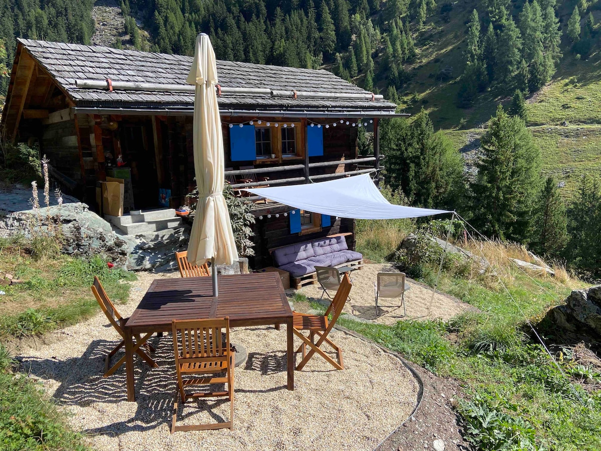 Tiny Chalet for 4 near Zinal & Grimentz