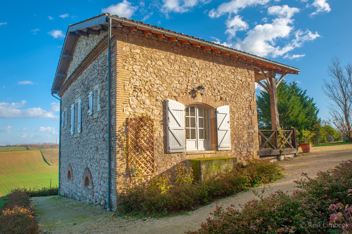 Lumières dorées de lomagne, gîte 15 personnes