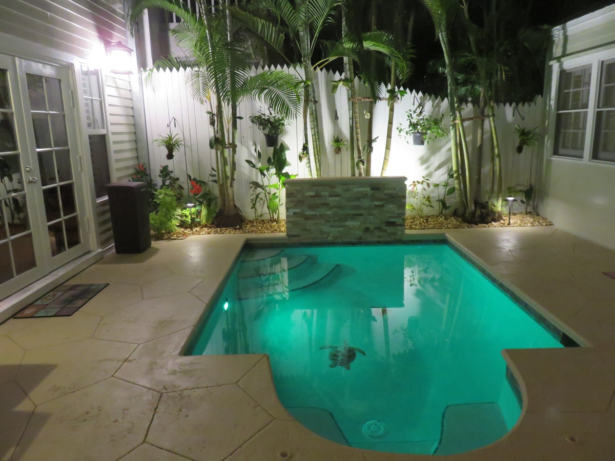 Millionaire Row Heart of Key West 4 BR Resort Home