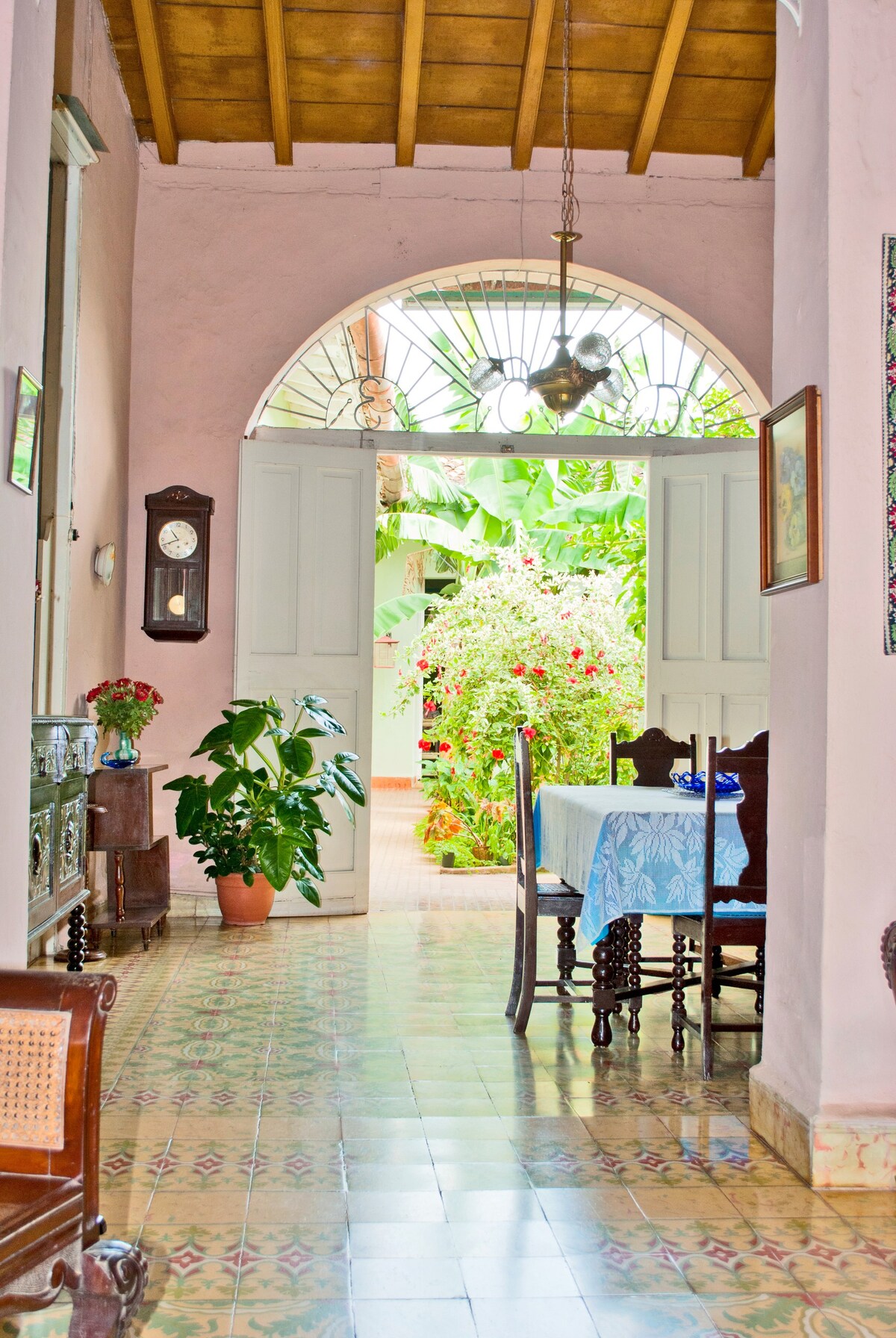 Habitación 1 de Hostal Colonial, amplia y cómoda