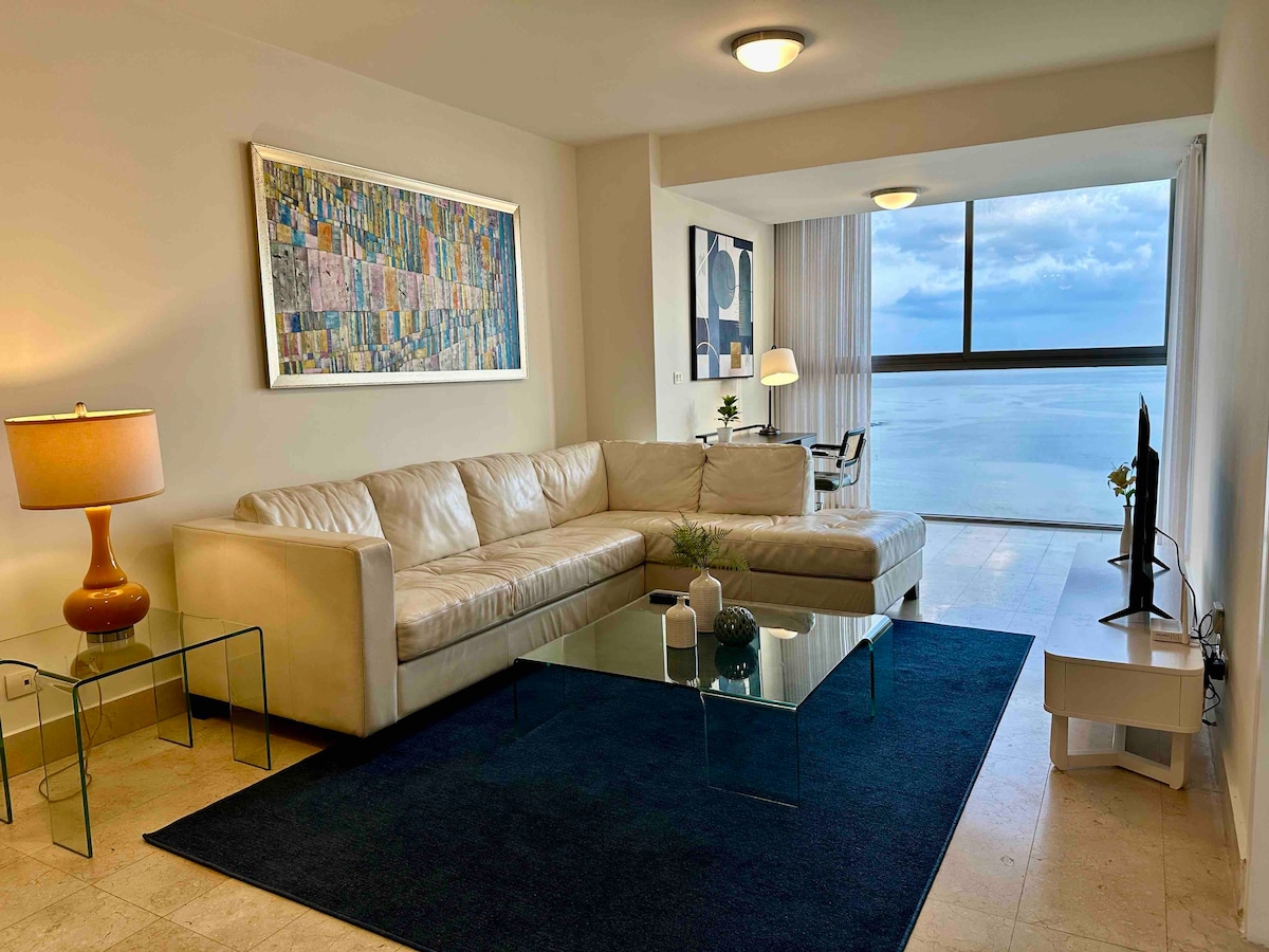 Yoo tower Ocean View apt in the heart of panama