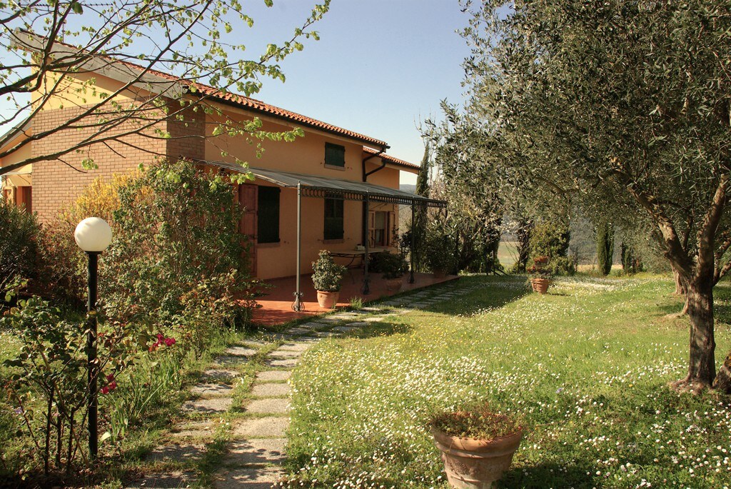 Casa Elisabetta sul Colline di Montescudaio (PI)