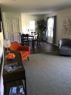 Monthly unit in Mequon great location and space