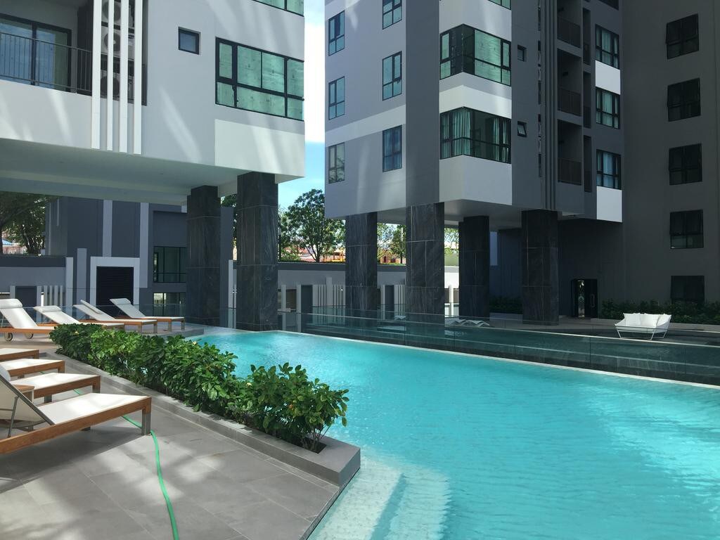 【芭提雅BASE公寓】B栋3楼精装修一居室.网红泳池，芭提雅必打卡，特价促销中