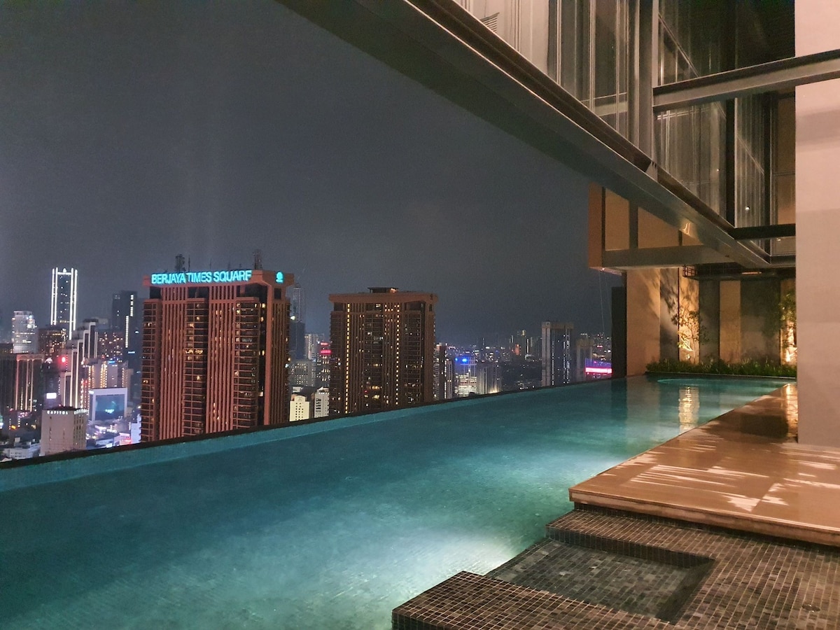 Infinity pool/42th floor 1BR,Link to Lalaport,KLCC