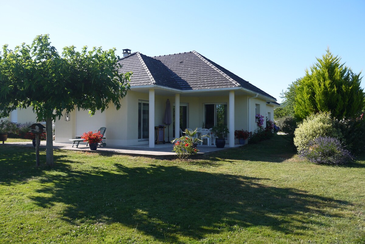 Maison arborée proche Beaulieu sur dordogne