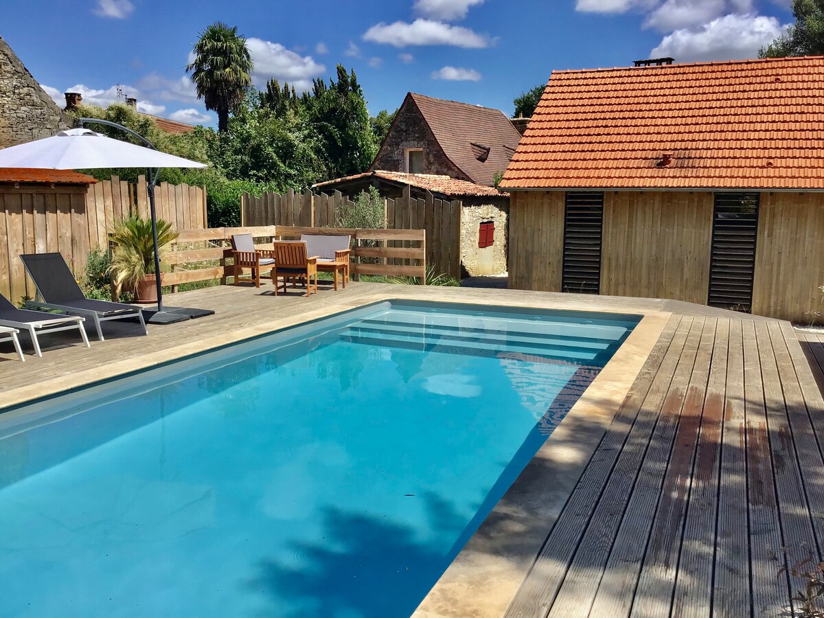 Séchoir à tabac sa piscine chauffée privative