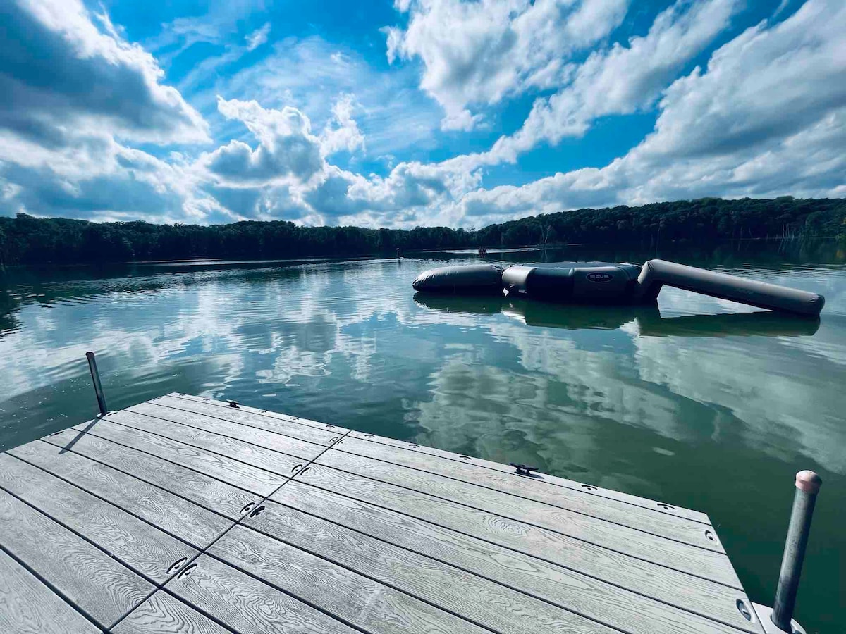 Massive Lakefront Cabin in Pillsbury Forest