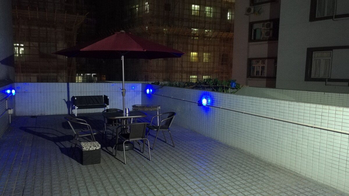 1min MTR Cozy Apt with Large Private Terrace (GYM)