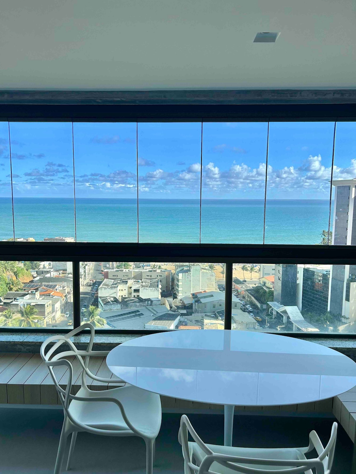 Aconchegante apt com vista mar no Rio Vermelho