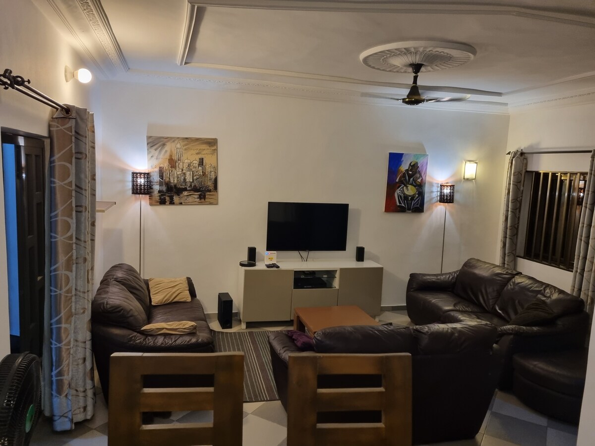 Grand appartement T3 au rez-de-chaussée avec entrée indépendante