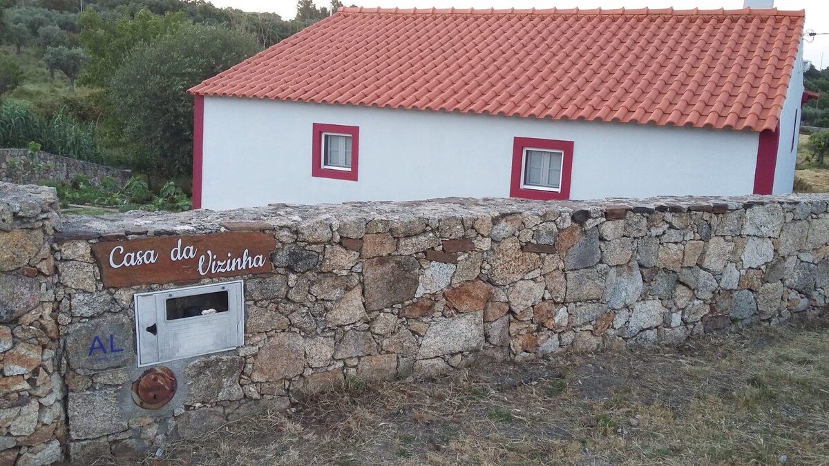 Neighboring House, Quinta das Memórias