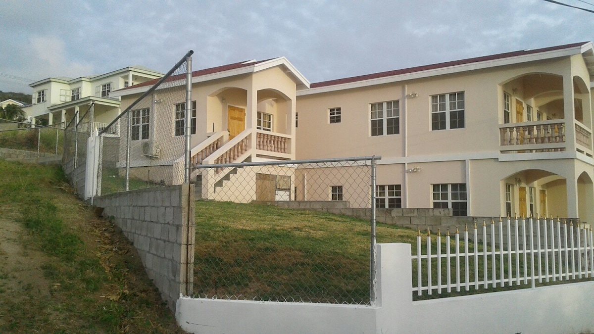 2卧室， 33 Stone Fort Heights - St. Kitts Haven
