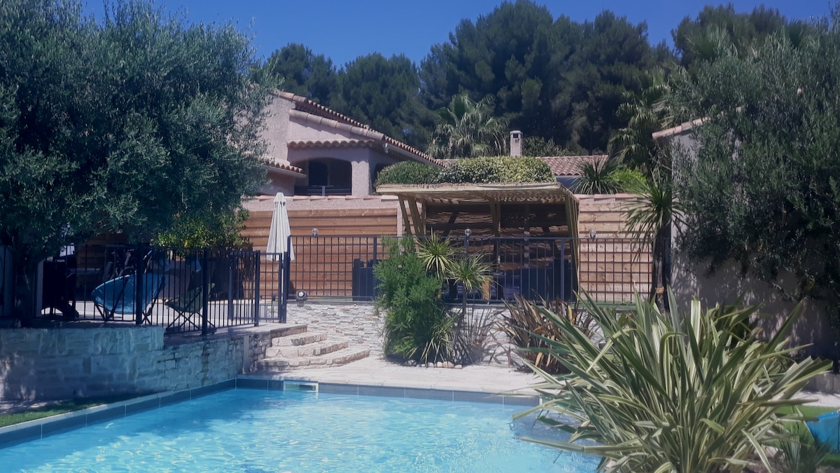 maison en Provence, piscine privée, sécurisée