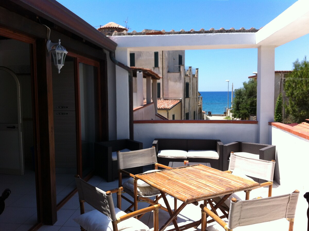 Una terrazza sulla spiaggia