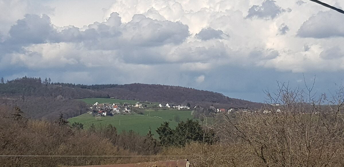 Ehemaliges Bauernhaus
Zimmer Wied