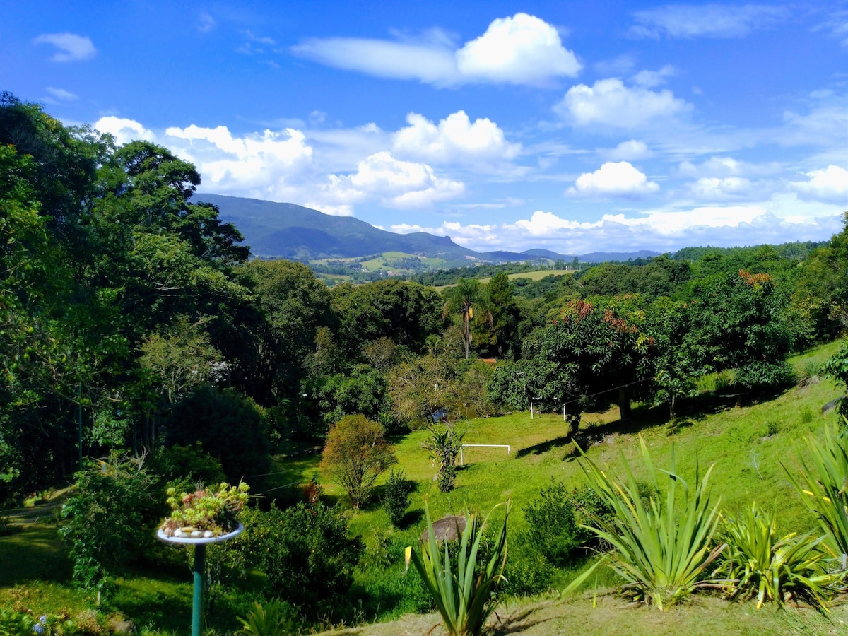 Casa de campo vista +linda da Serra. 1h de Sp.