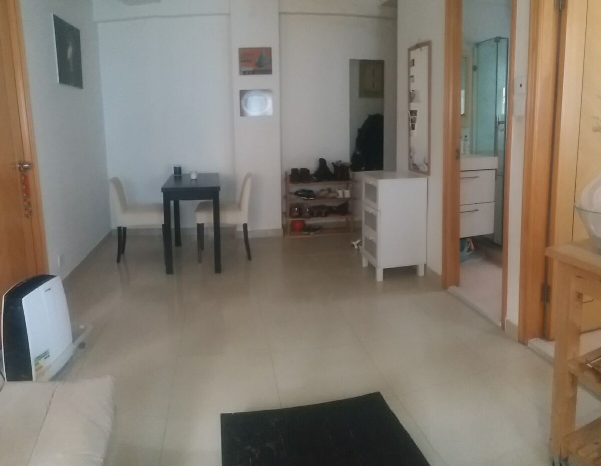 Double Room in 2 BR Flat in Sheung Wan