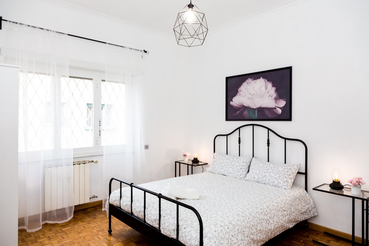 Guesthouse/Affittacamere3 - 
'na Casetta a Roma