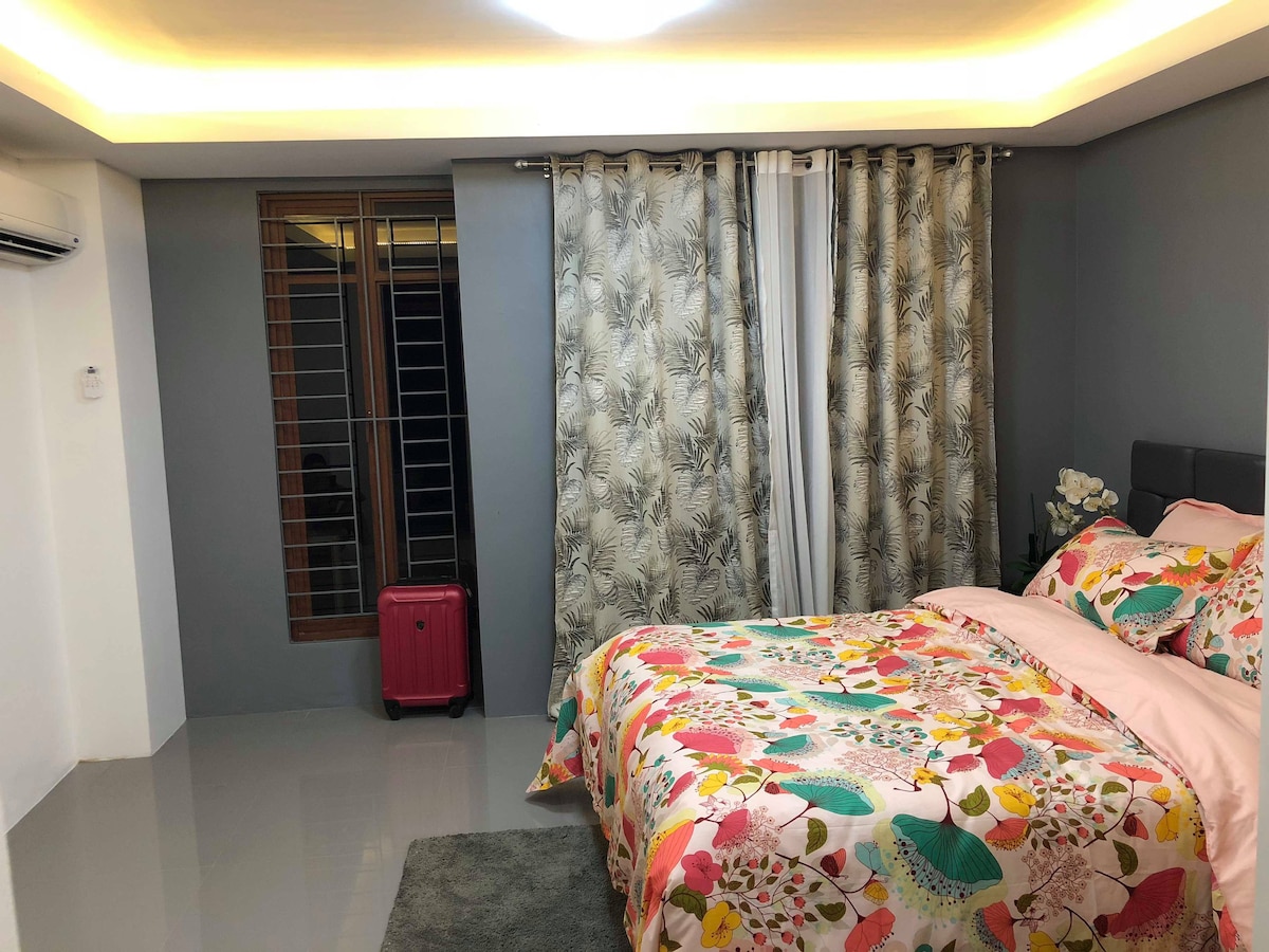 Town House - Naga City Bicol