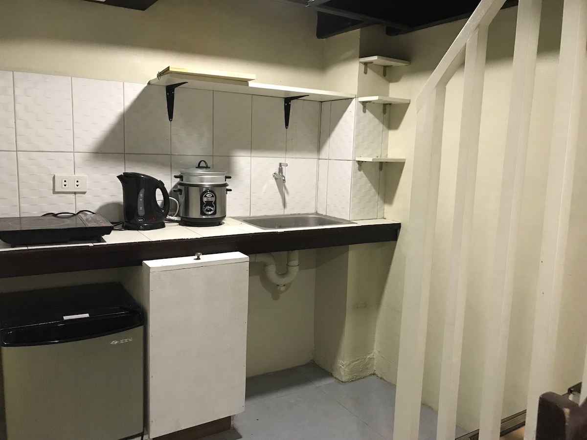 TinyLoft # B | 250mbps | Netflix | nr UST, FEU, PRC