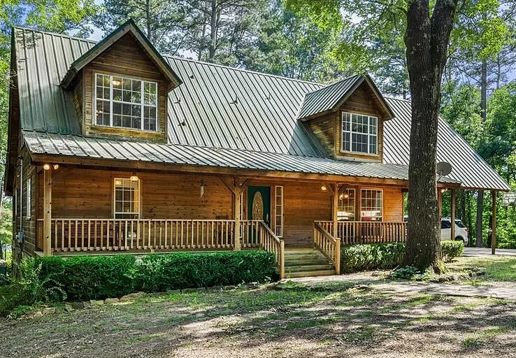 Secluded and Spacious Cabin on Lake Bob Sandlin