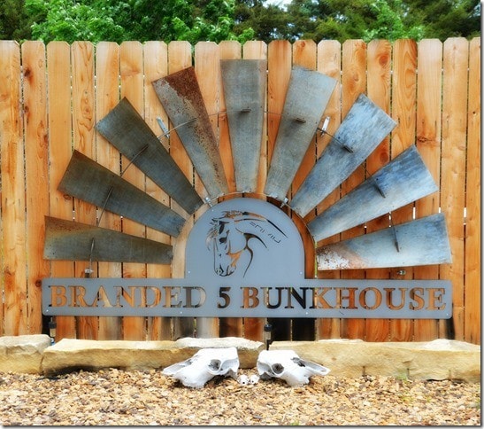 品牌5 Bunkhouse Farm & Kennel ，无清洁费
